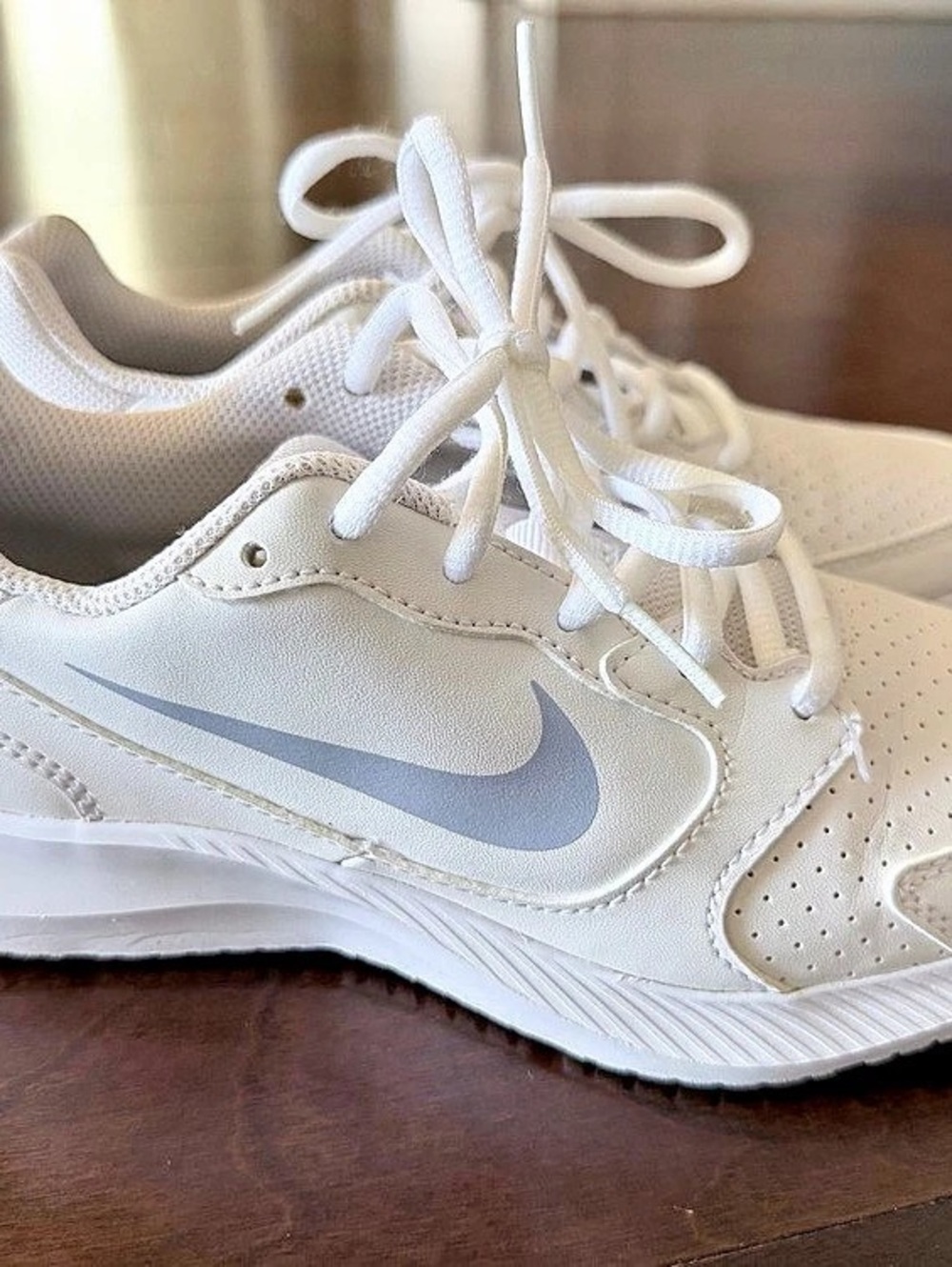 Nike WearAllDay White Sneakers US 6 Like New